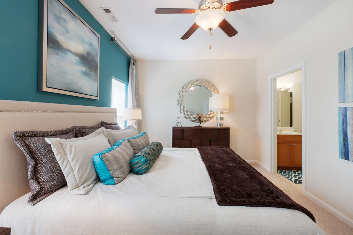 Edgewood Apartments North Reading, MA Home